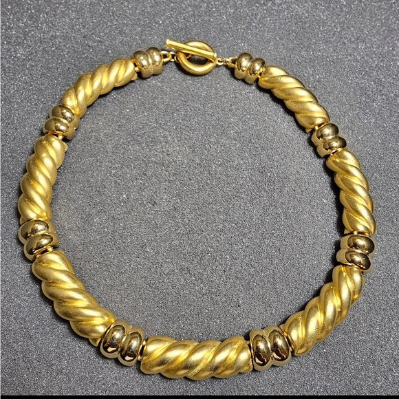 Givenchy Vintage Necklace Collar Gold Tone Heavy Chunky Chain Runway Signed 80s - Picture 1 of 7